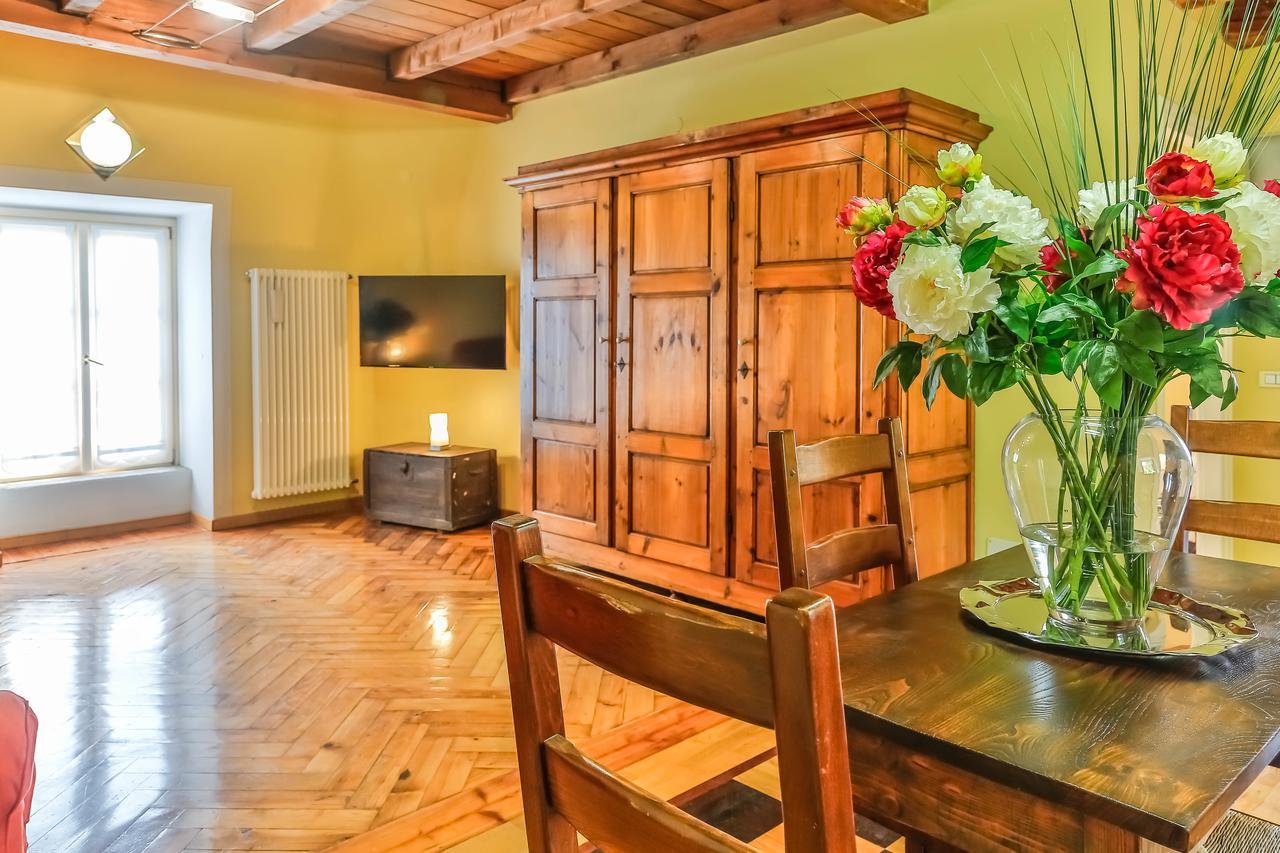 La Villa Di Elena แวร์บาเนีย ภายนอก รูปภาพ