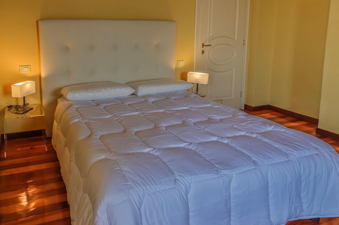 La Villa Di Elena แวร์บาเนีย ภายนอก รูปภาพ
